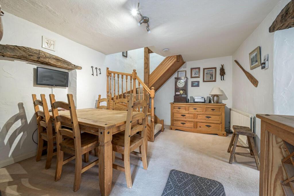 Bens Row Cottage, The Lake District Backbarrow エクステリア 写真
